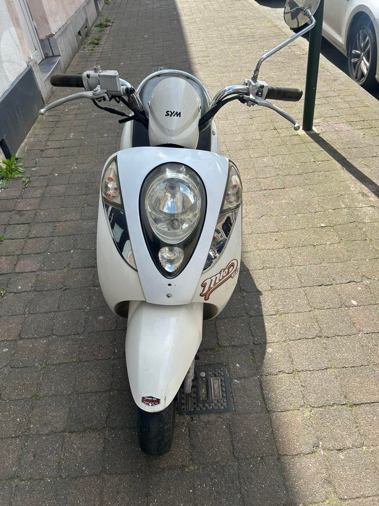Scooter sym mio classe A, Vélos & Vélomoteurs, Scooters | SYM, Mio, Comme neuf, Enlèvement, Classe A (25 km/h)