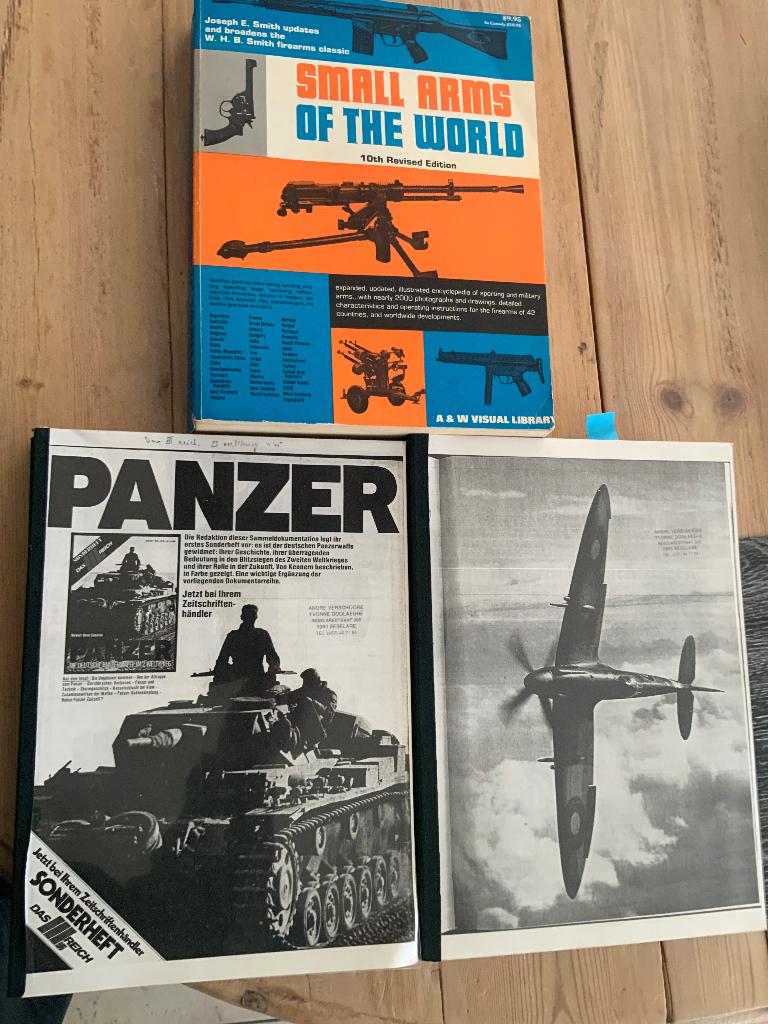 panthères/avions de guerre/armes, Collections, Enlèvement ou Envoi