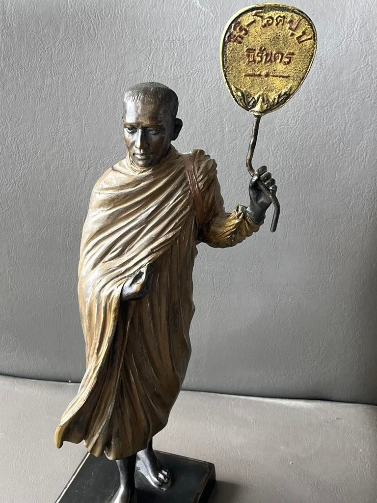 Bronzen thaisse  monnik, Ophalen, Brons