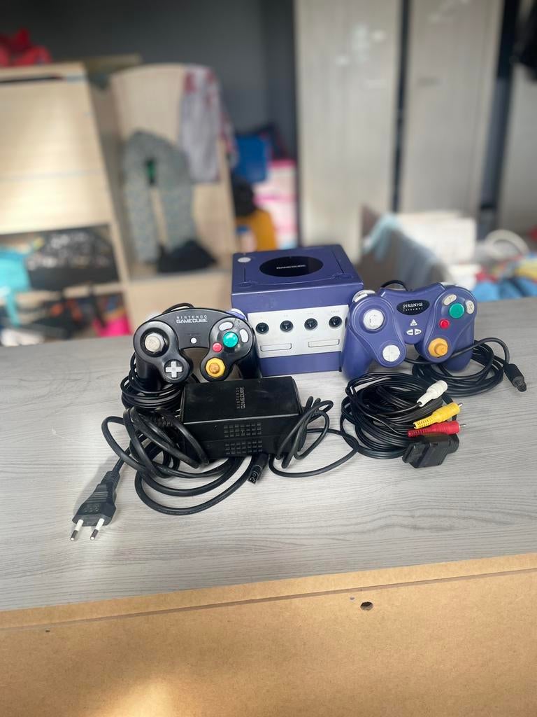 VENTE FLASH 🚨: Nintendo GameCube Bleu Indigo + 2 Manettes, Games en Spelcomputers, Spelcomputers | Nintendo GameCube, Ophalen