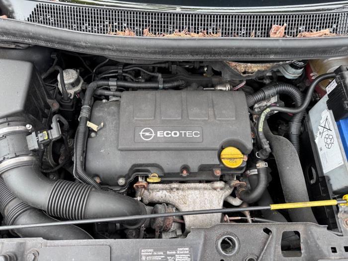 Motor van een Opel Meriva, Gebruikt, -, -, Opel