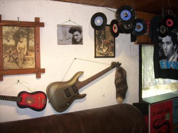 electrisse guitar   . beschikbaar voor biedingen