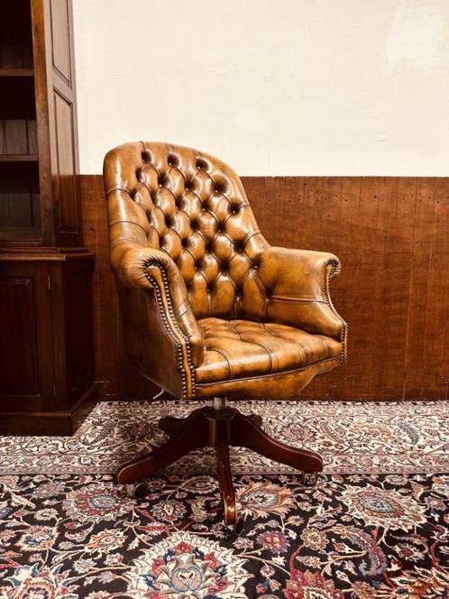 Klassiek Engels Chesterfield Bureaustoel, Antiek en Kunst, Antiek | Kantoor en Zakelijk, Ophalen of Verzenden