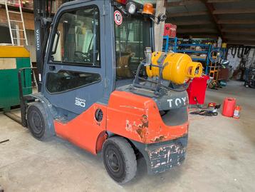 Heftruck Toyota tonero 30 beschikbaar voor biedingen