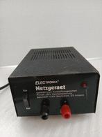 Vintage Electronica 22Ov voeding - 13.8, Ophalen of Verzenden, Zo goed als nieuw