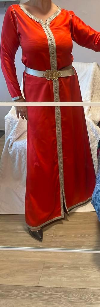 Kaftan satijn gouden geborduurde juweelriem 40-44 nieuw, Kleding | Dames, Gelegenheidskleding, Zo goed als nieuw, Overige typen