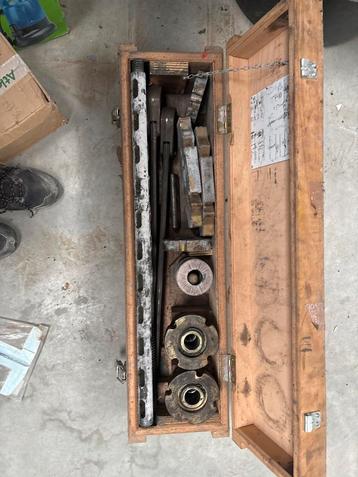 Buderus Presswerkzeug Gr. 1.2 V2 – Compleet set in kist beschikbaar voor biedingen