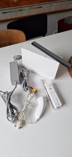 Modèle Nintendo Wii RVL-001, Consoles de jeu & Jeux vidéo, Enlèvement ou Envoi, Utilisé, Avec 2 manettes