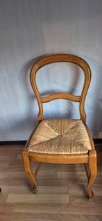 Prachtige noten houten stoel, Ophalen