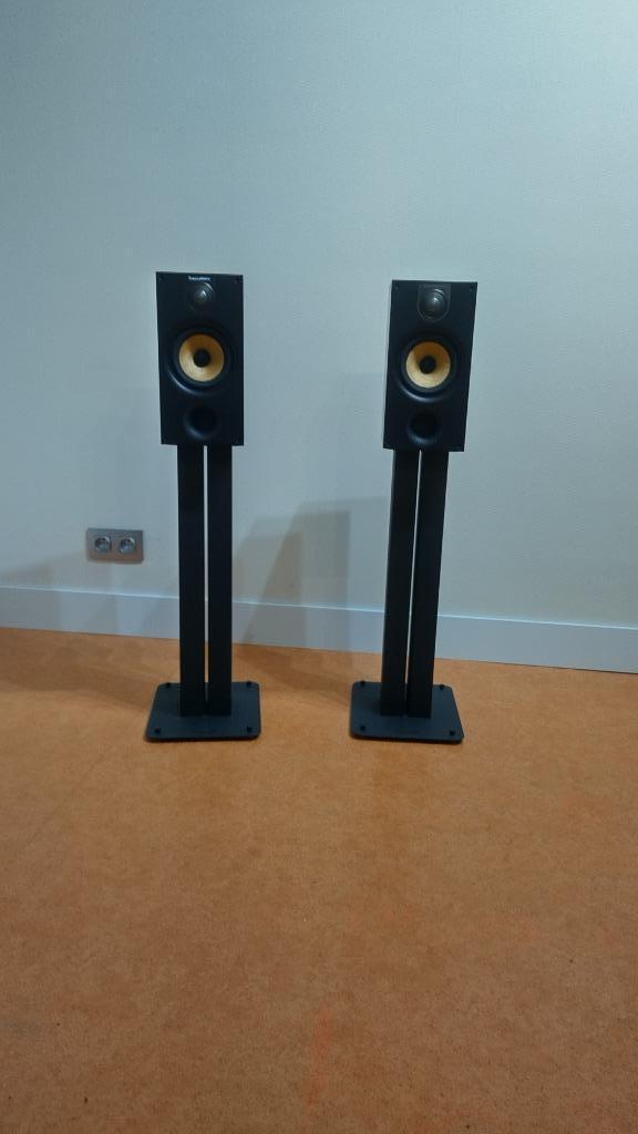 B&W 686 S2 speakers, paar, inclusief staanders en fronten, Audio, Tv en Foto, Luidsprekerboxen, Zo goed als nieuw, Front, Rear of Stereo speakers