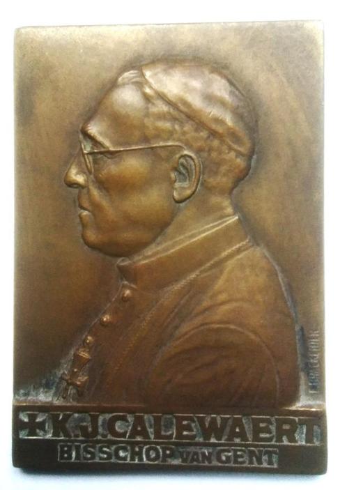 Plaquete 'Ter ere van K.J. Calewaert, bisschop van Gent 1958, Postzegels en Munten, Penningen en Medailles, Brons, Ophalen of Verzenden