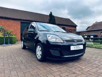 Ford Fiesta 1.4 Benzine * Garantie * Airco * beschikbaar voor biedingen