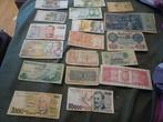 18 bankbiljetten wereld, Postzegels en Munten, Munten en Bankbiljetten | Verzamelingen, Ophalen of Verzenden, Bankbiljetten