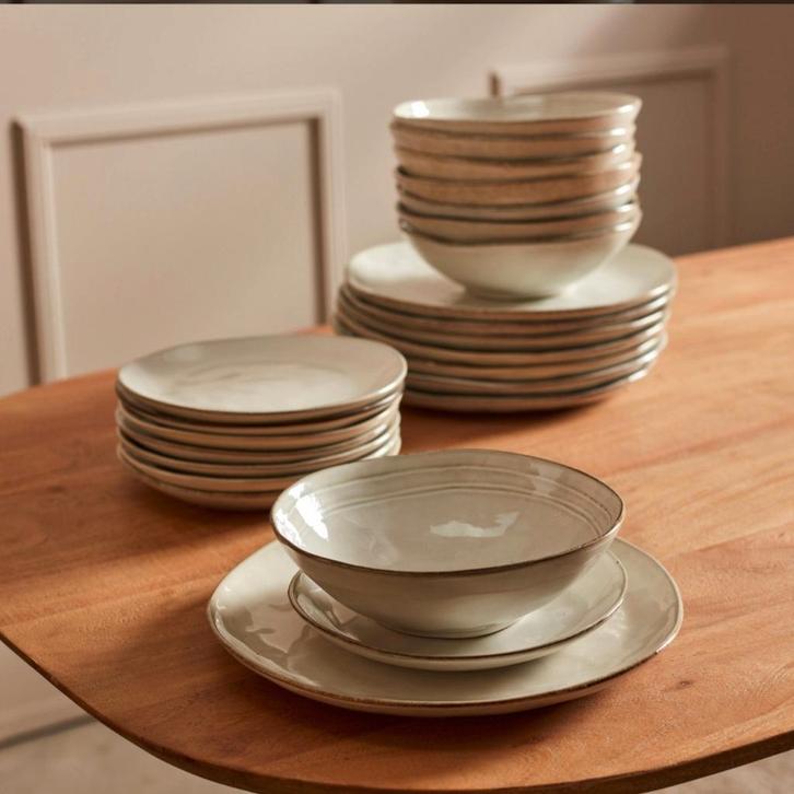 [GEZOCHT] Casa servies - Earth Marl (crème), Maison & Meubles, Cuisine | Vaisselle, Assiettes(s), Enlèvement