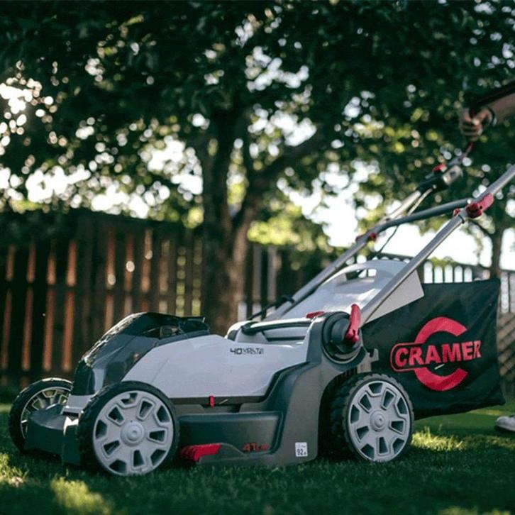 (NIEUW) Draadloze grasmaaier + 2 3Ah batterij + oplader, Tuin en Terras, Grasmaaiers, Nieuw, Opvangzak, Ophalen