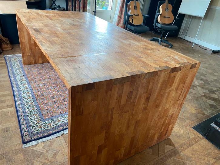 Kantoormeubilair massief TEAKHOUT met een eenvoudig ontwerp., Huis en Inrichting, Tafels | Eettafels, Gebruikt, 100 tot 150 cm