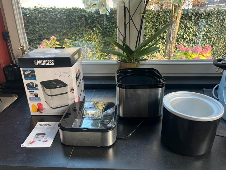 Princess 282605, Elektronische apparatuur, IJsmachines, Zo goed als nieuw, Koelelement, Ophalen