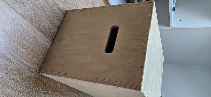 Houten plyobox, Sport en Fitness, Fitnessmaterialen, Zo goed als nieuw, Overige typen, Armen, Benen, Borst, Buik, Rug, Ophalen