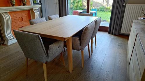 Table et chaises salle à manger style scandinave Mobitec, Maison & Meubles, Tables | Tables à manger, Comme neuf, Cinq personnes ou plus