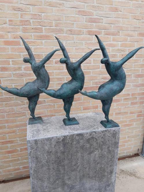 3 bronzen dames laatste set aan 1350 ipv 2955 euro weggeefpr, Antiquités & Art, Art | Sculptures & Bois, Enlèvement ou Envoi