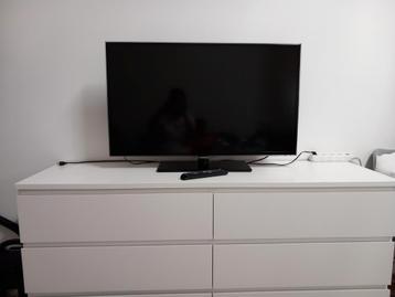 Télévision à écran plat Samsung 
