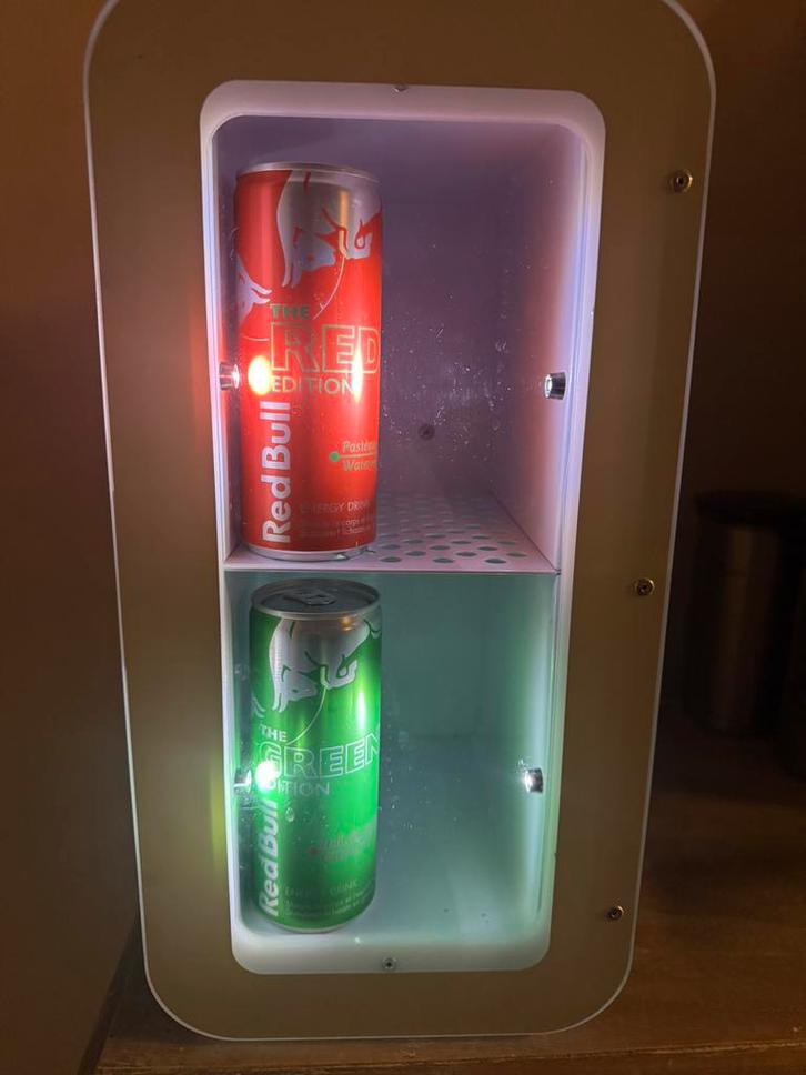 Mini koelkast - red bull dozen cooler, Verzamelen, Merken en Reclamevoorwerpen, Gebruikt, Gebruiksvoorwerp, Ophalen
