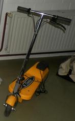 Garageverkoop Scooter Reistassen Bureau enz, Ophalen, Gebruikt, Overige kleuren
