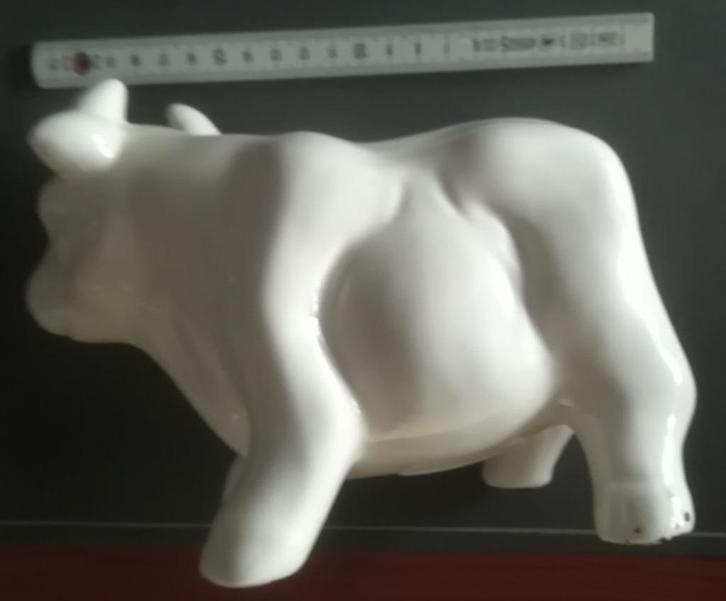 SPAARPOT - WITTE KOE, Verzamelen, Spaarpotten, Zo goed als nieuw, Dier, Steen, Aardewerk of Keramiek, Ophalen of Verzenden