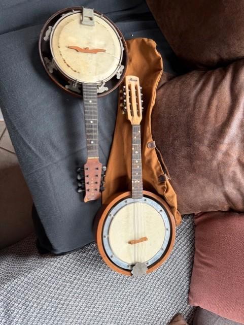 2 oudjes jaren 50, Musique & Instruments, Instruments à corde | Mandolines, Utilisé, Enlèvement ou Envoi