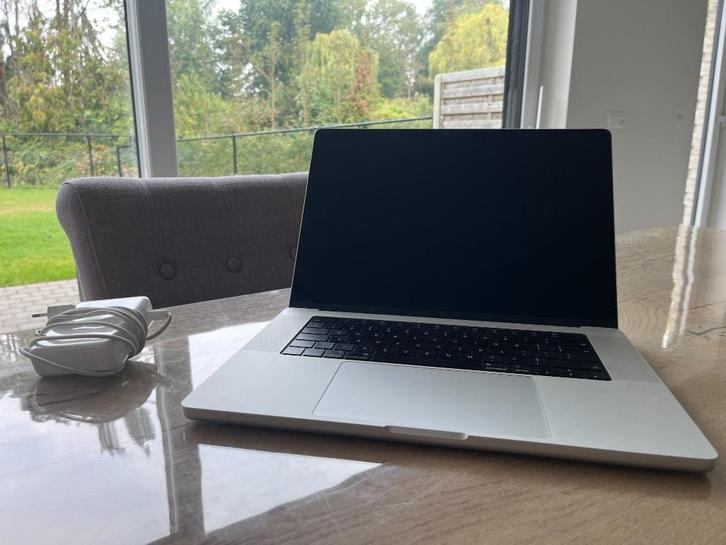MacBook Pro 2021 - 16 inch - M1, Computers en Software, Apple Macbooks, Zo goed als nieuw, MacBook, 16 inch, 3 tot 4 Ghz, 512 GB
