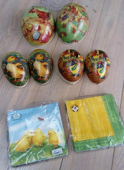 Oud (1960) 3 grote Easter Eggs om te vullen + TB servetten E, Antiek en Kunst, Curiosa en Brocante, Ophalen