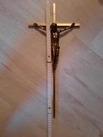 Verschillende kruisbeelden, Verzamelen, Ophalen