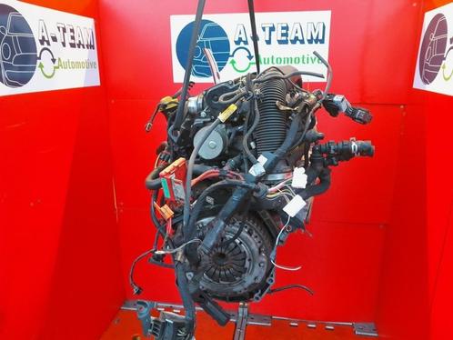 MOTOR Renault Clio III (BR / CR) (7701477453), Auto-onderdelen, Motor en Toebehoren, Renault, Gebruikt