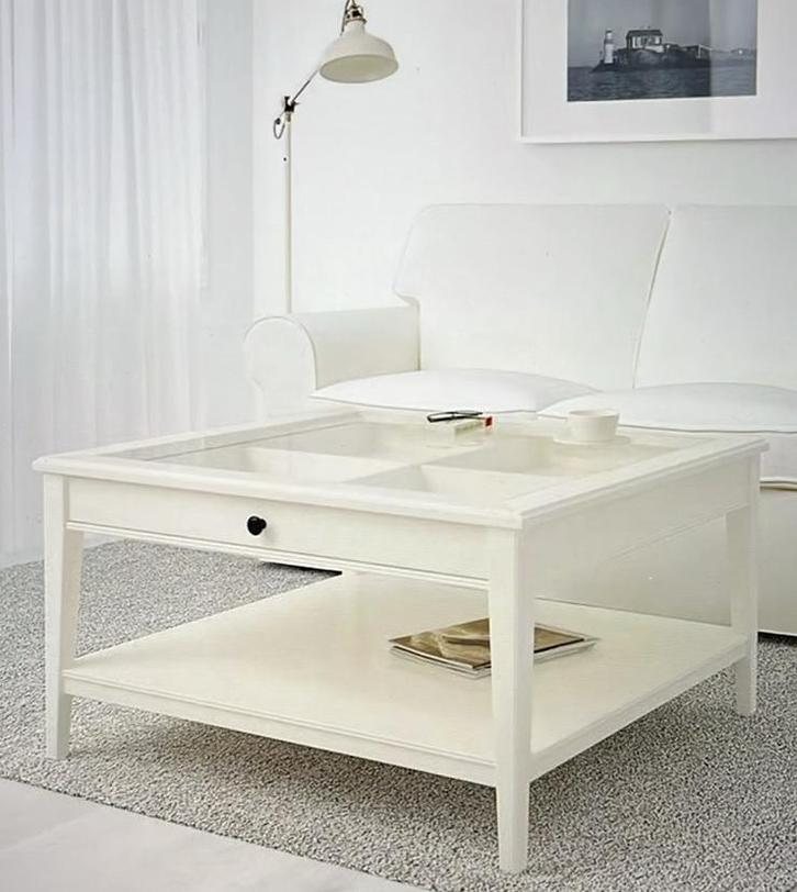 Table basse - Blanc - IKEA Liatorp, Maison & Meubles, Tables | Tables de salon, Utilisé, Carré, Enlèvement