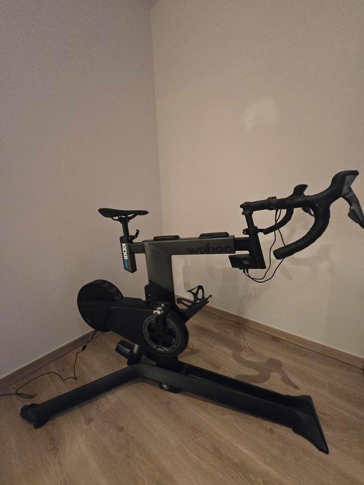 Wahoo KICKR Smart Bike, Sports & Fitness, Appareils de fitness, Enlèvement