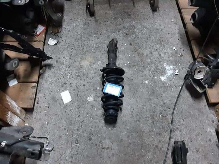 AMORTISSEUR OU ABSORBEUR DE CHOC AVANT GAUCHE Lupo (6X1), Autos : Pièces & Accessoires, Suspension & Châssis, Volkswagen, Utilisé