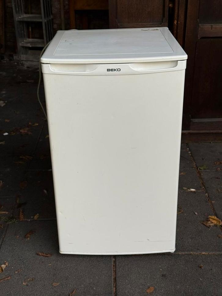 Diepvriezer BEKO, Elektronische apparatuur, Vriezers en Diepvrieskisten, Gebruikt, Vrijstaand, Vrieskast, Minder dan 85 cm, Minder dan 60 cm