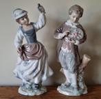 2 PRACHTIGE PORSELEINEN LLADRO BEELDEN 27cm HOOG 4758 4757, Antiek en Kunst, Ophalen