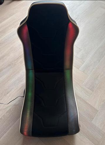 Gaming stoel Rocker met licht beschikbaar voor biedingen