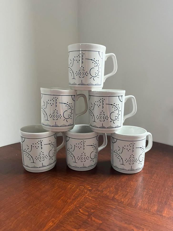 6 mugs mokken distri Boch Copenhague Seca, Antiek en Kunst, Antiek | Servies los, Ophalen of Verzenden