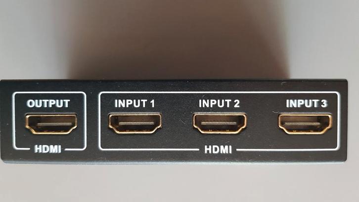 Driepoorts HDMI schakelaar, Audio, Tv en Foto, Audiokabels en Televisiekabels, Ophalen of Verzenden