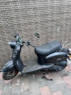 Zoë scooter A klasse, Fietsen en Brommers, Ophalen