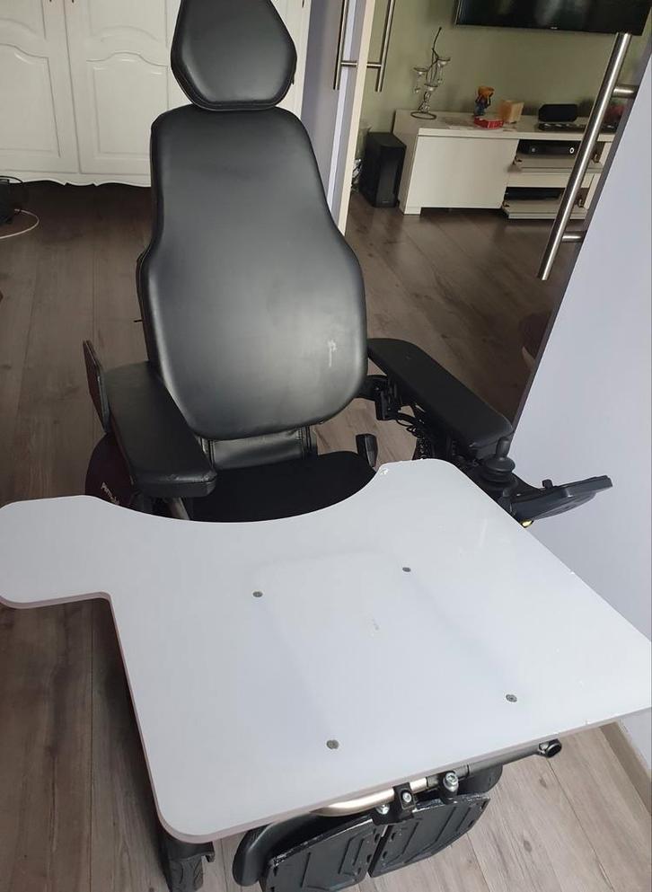 Karma elektrische rolstoel met nieuwe accu's, Diversen, Rolstoelen, Zo goed als nieuw, Elektrische rolstoel, Ophalen