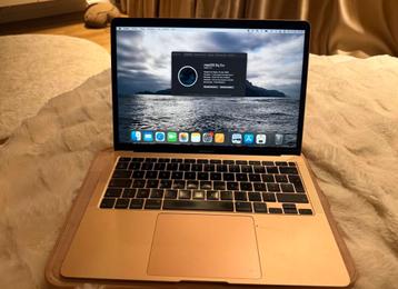 MacBook Air 13” retina 2020 intel i7 16 GB RAM beschikbaar voor biedingen