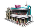 Lego - 10260 CUSTOM Downtown Diner, Complete set, Ophalen of Verzenden, Lego, Zo goed als nieuw