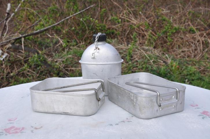 ensemble gourde et 2 gamelles avec poignée, Collections, Objets militaires | Général, Autres, Enlèvement ou Envoi