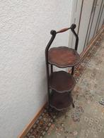 Een bijzettafeltje, Huis en Inrichting, Ophalen, Gebruikt, Rond, 55 tot 75 cm