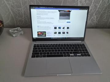 Samsung Galaxy book 4 als nieuw 4 maand oud beschikbaar voor biedingen
