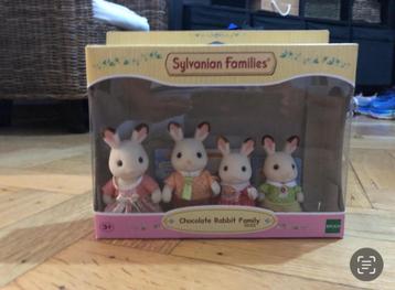 Sylvanian famillies  disponible aux enchères