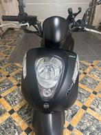 Sym mio i50, Vélos & Vélomoteurs, Scooters | SYM, Enlèvement, Comme neuf, Essence, Mio